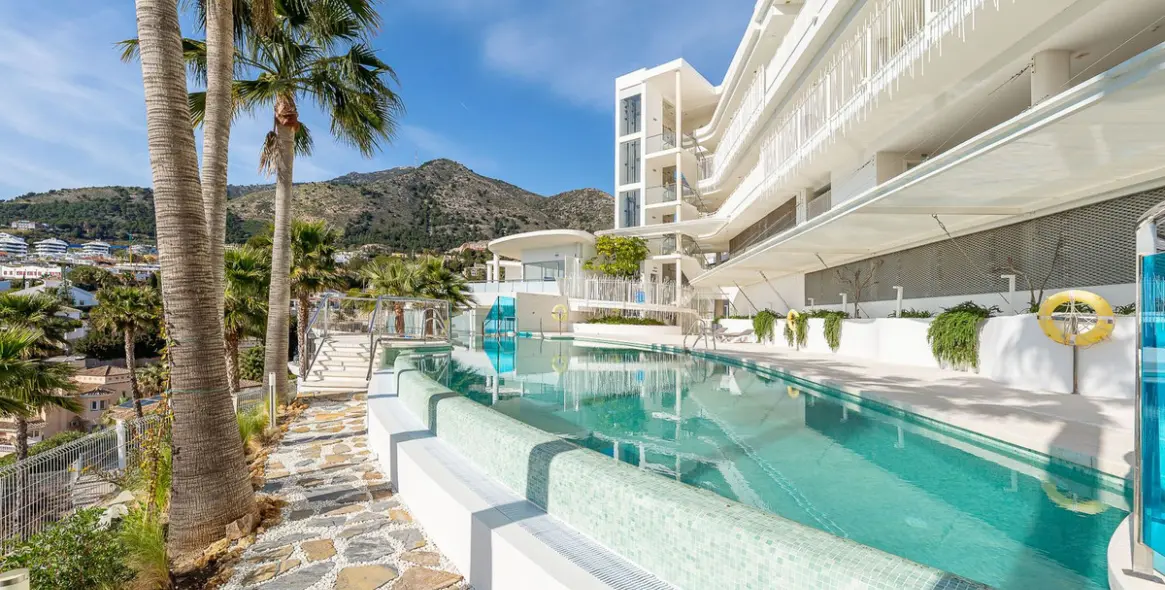 Sale of middle floor apartment in Benalmadena 50