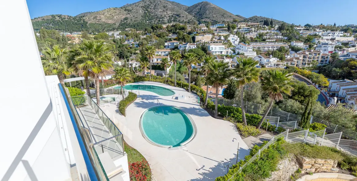 Sale of middle floor apartment in Benalmadena 60