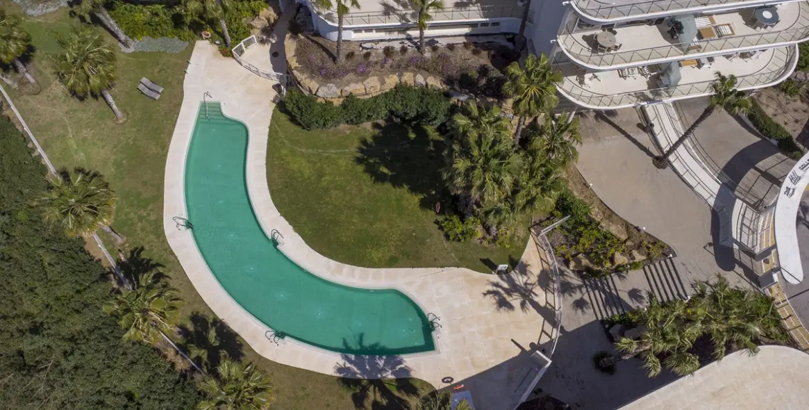 Sale of middle floor apartment in Benalmadena 74