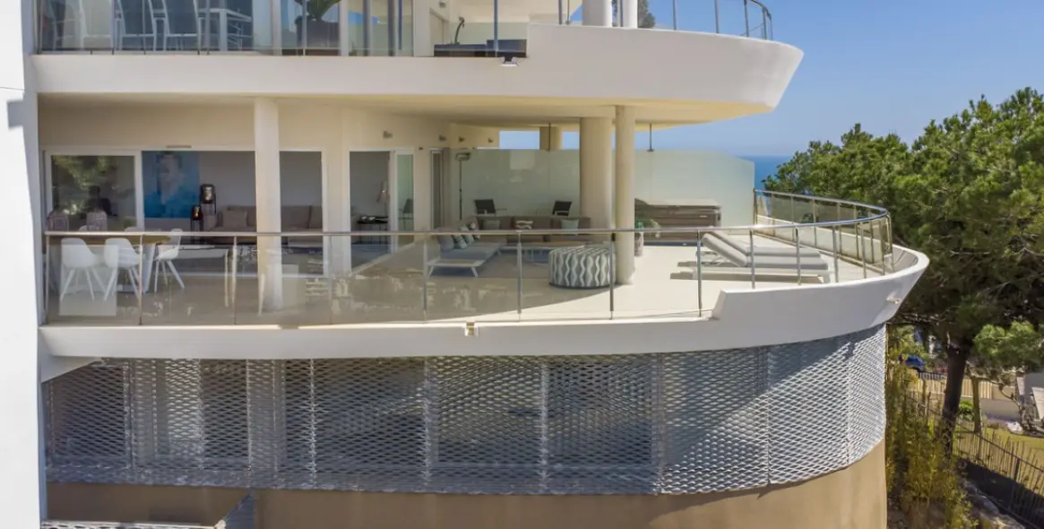 Sale of middle floor apartment in Benalmadena 75