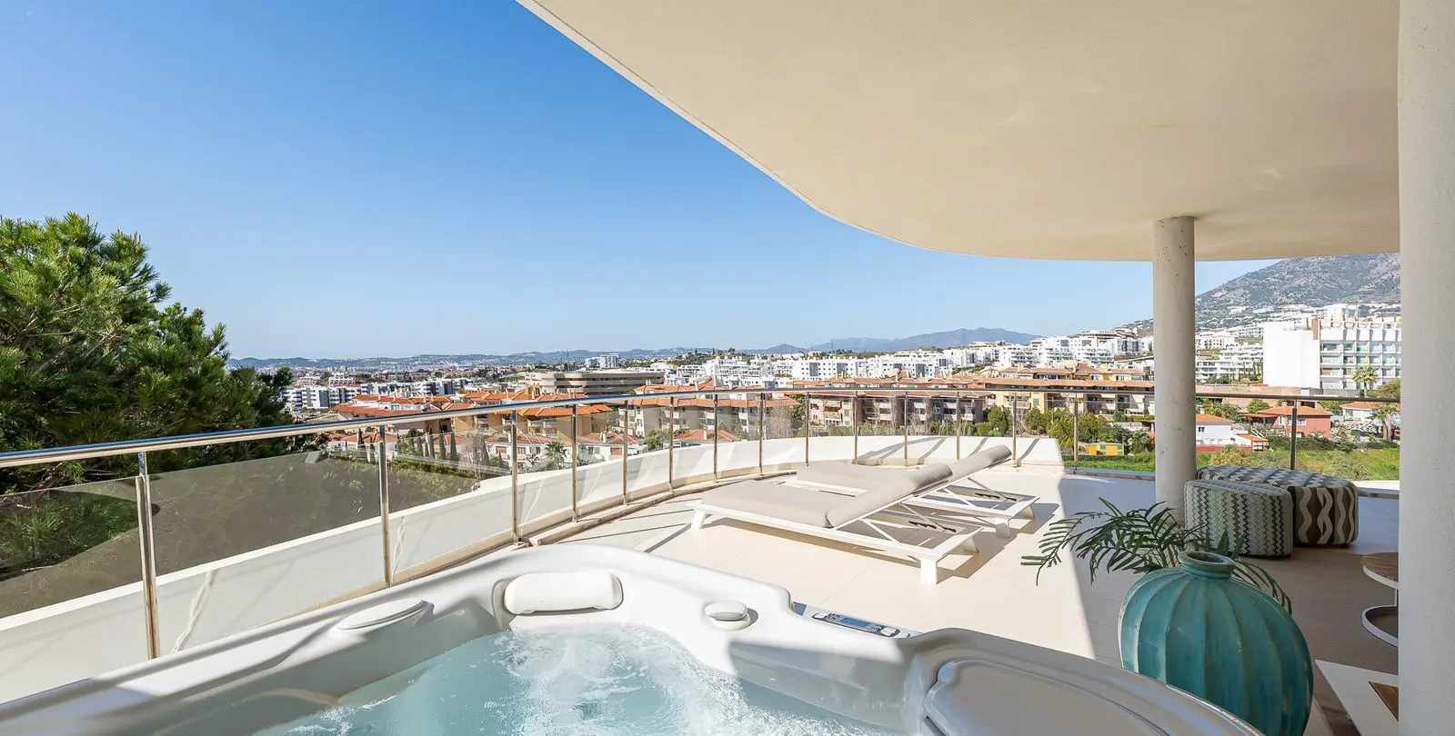 Продажа апартаментов на среднем этаже в Benalmadena 13