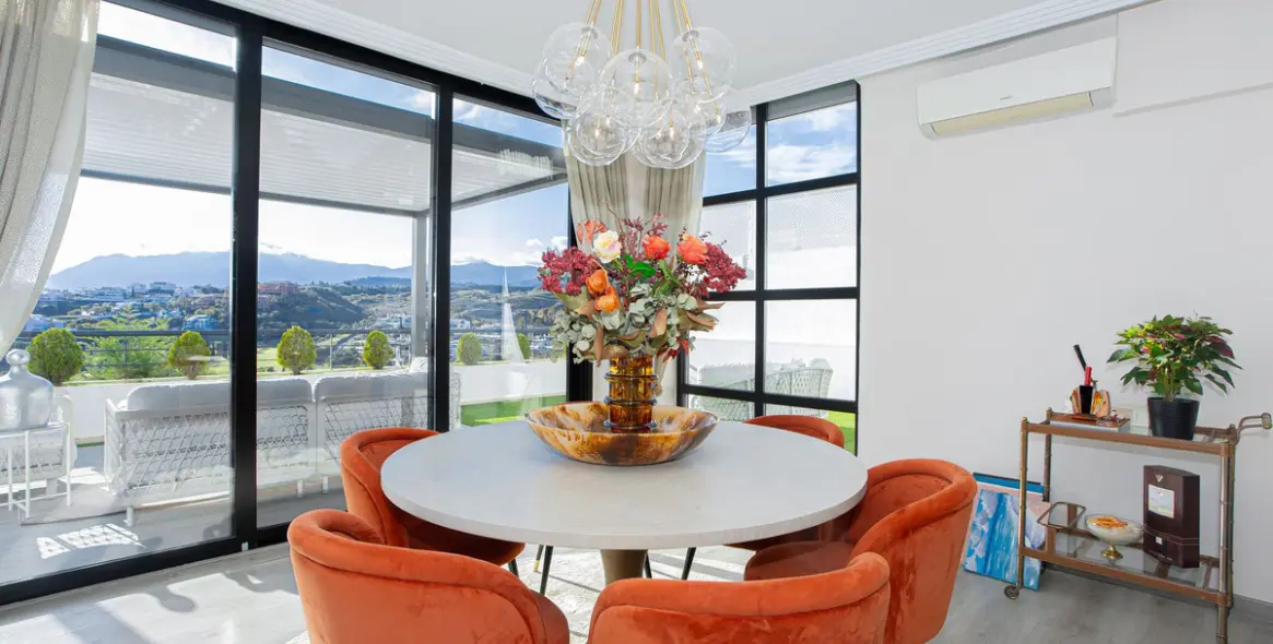 Venta de apartamento en planta baja en Benahavís 6