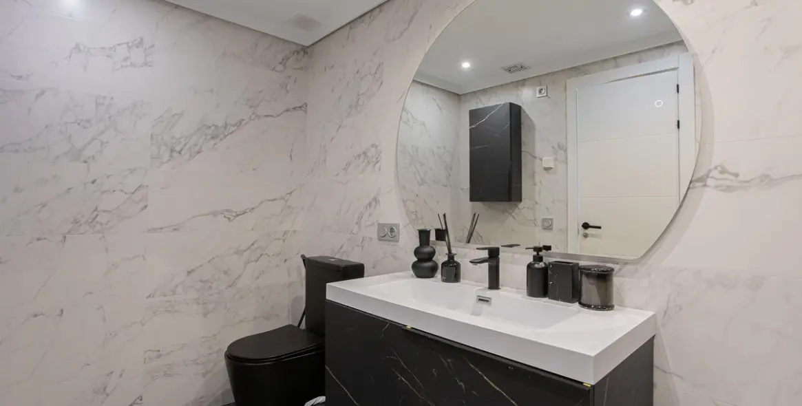 Venta de apartamento en planta baja en Benahavís 9