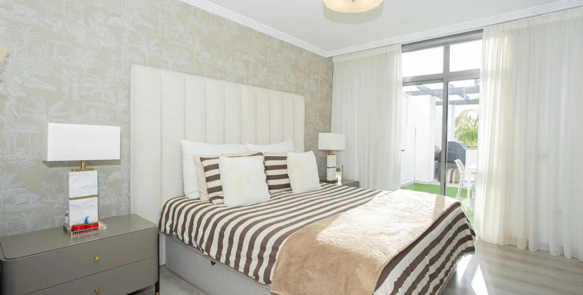 Venta de apartamento en planta baja en Benahavís 11