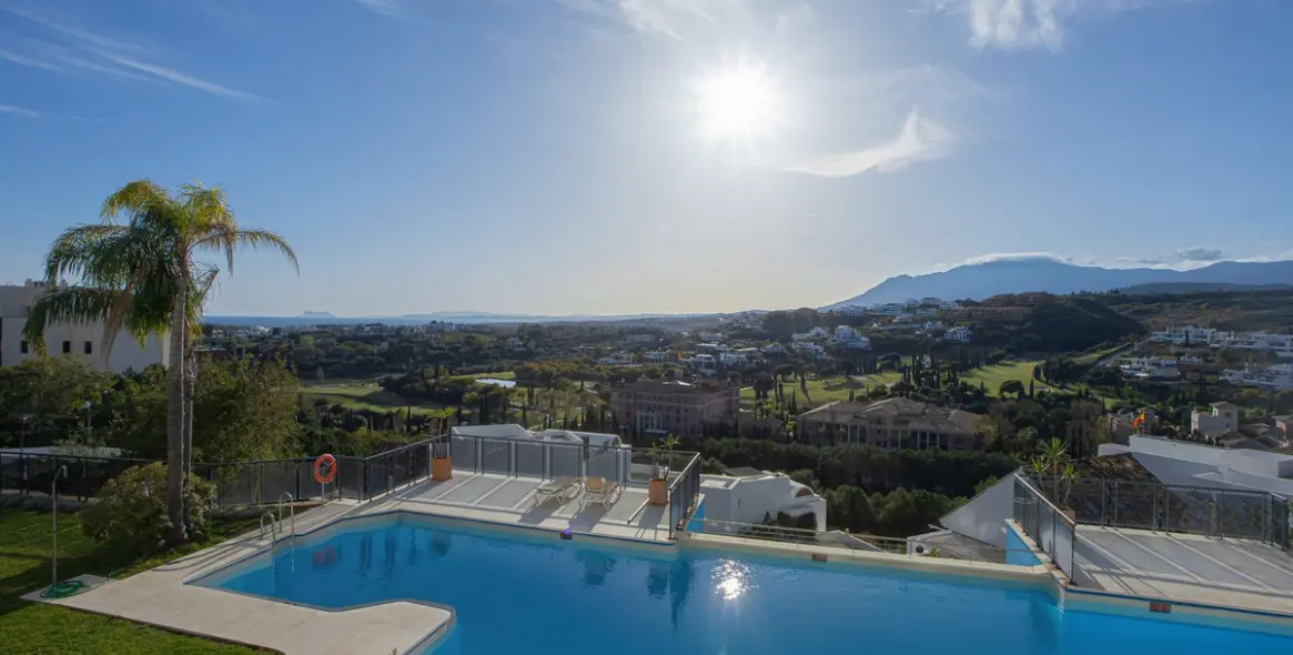 Venta de apartamento en planta baja en Benahavís 18