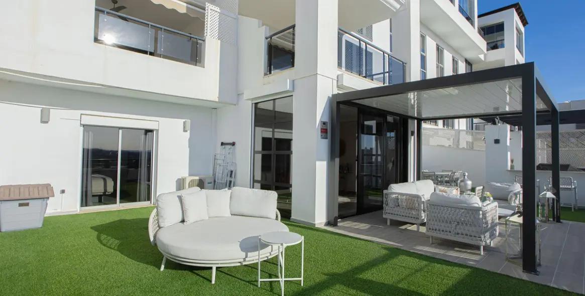 Venta de apartamento en planta baja en Benahavís 19