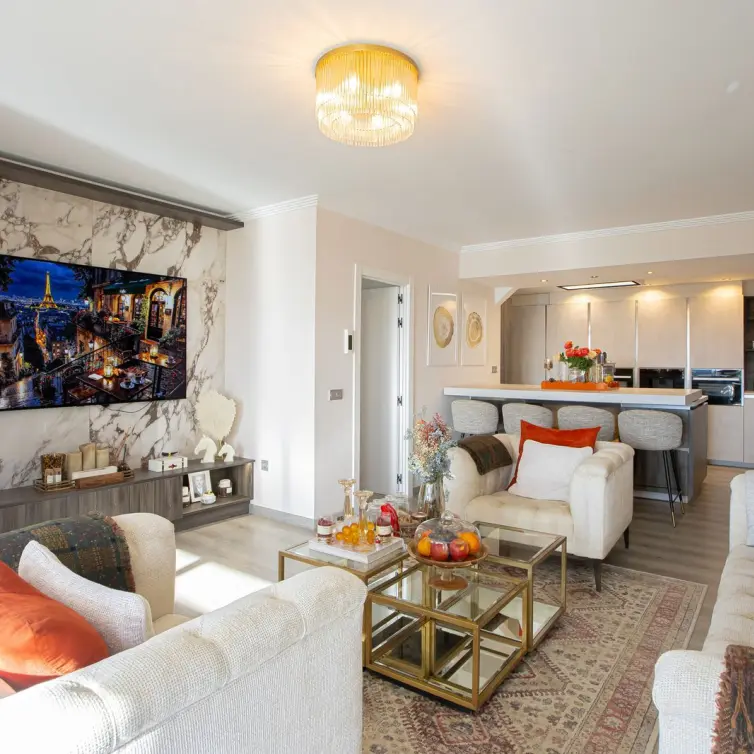 Sale of ground floor apartment in Benahavís