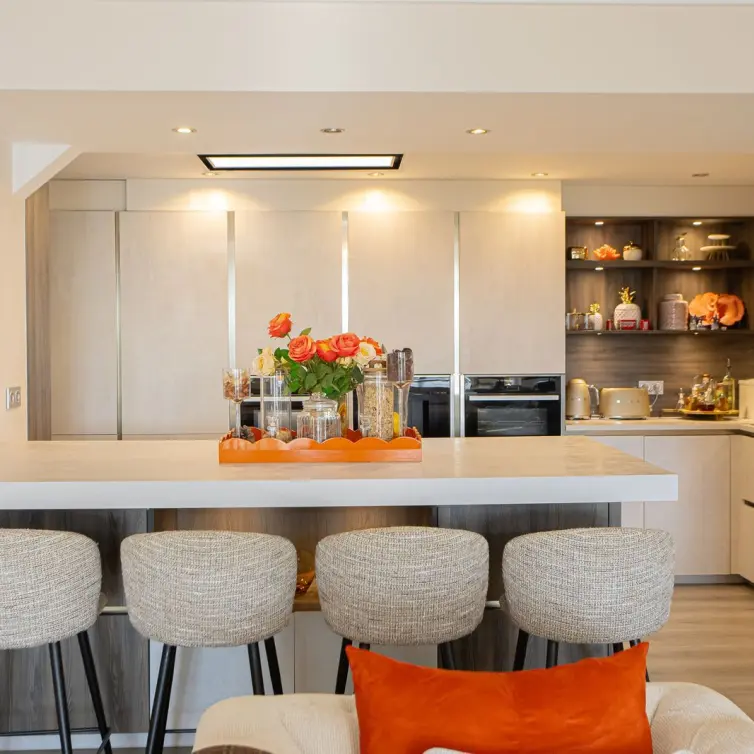 Sale of ground floor apartment in Benahavís