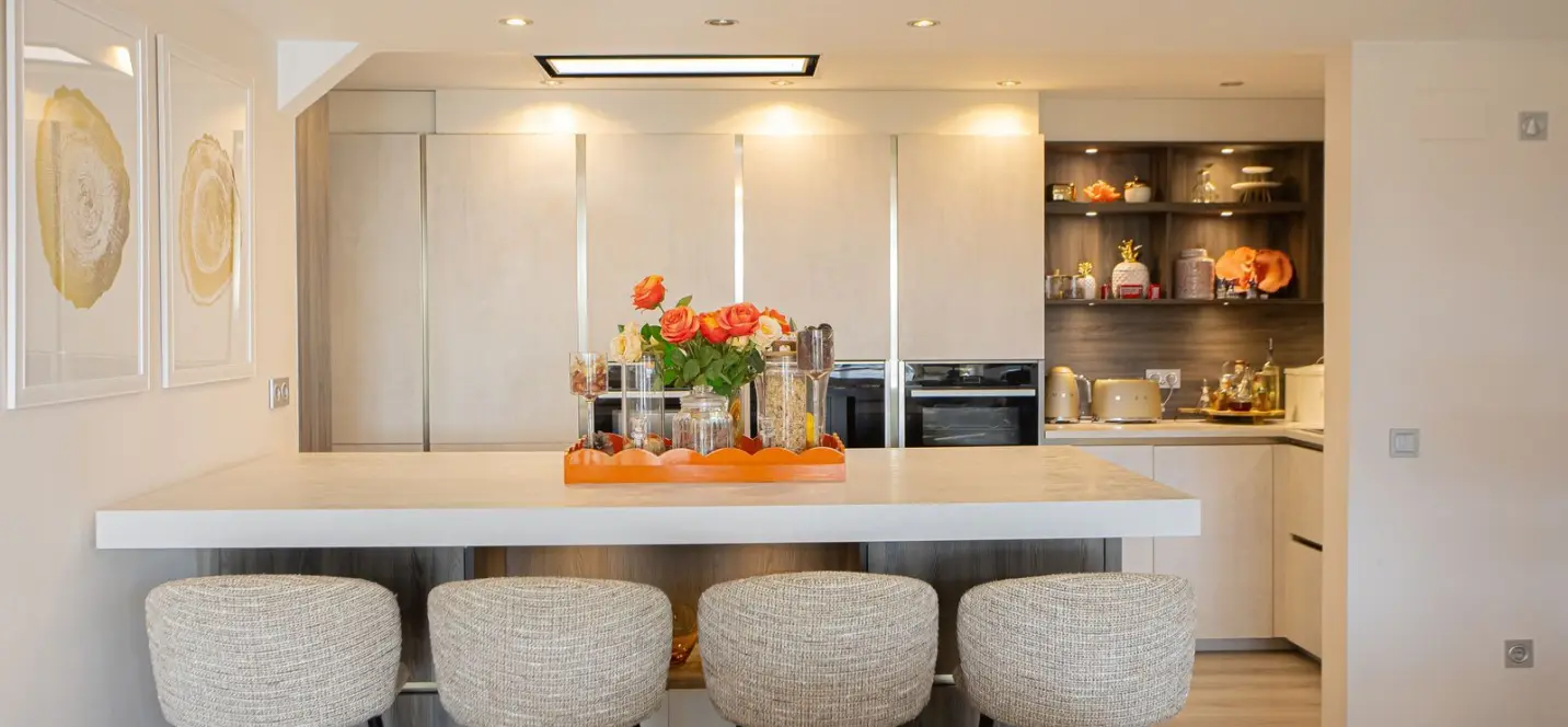 Sale of ground floor apartment in Benahavís 3