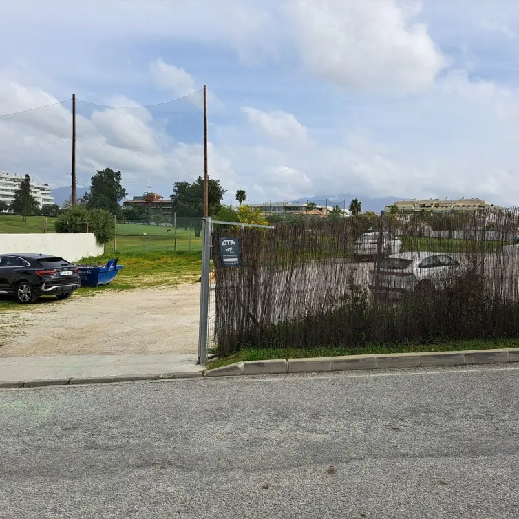 Продажа  жилого участка в Guadalmina Alta