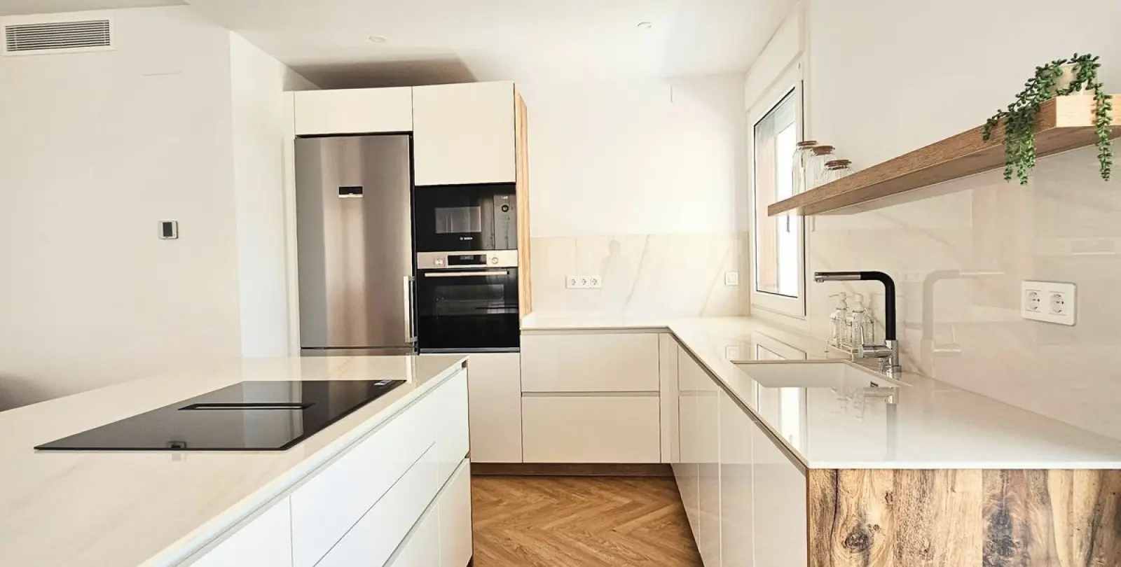 Sale of detached villa in La Cala de Mijas 86
