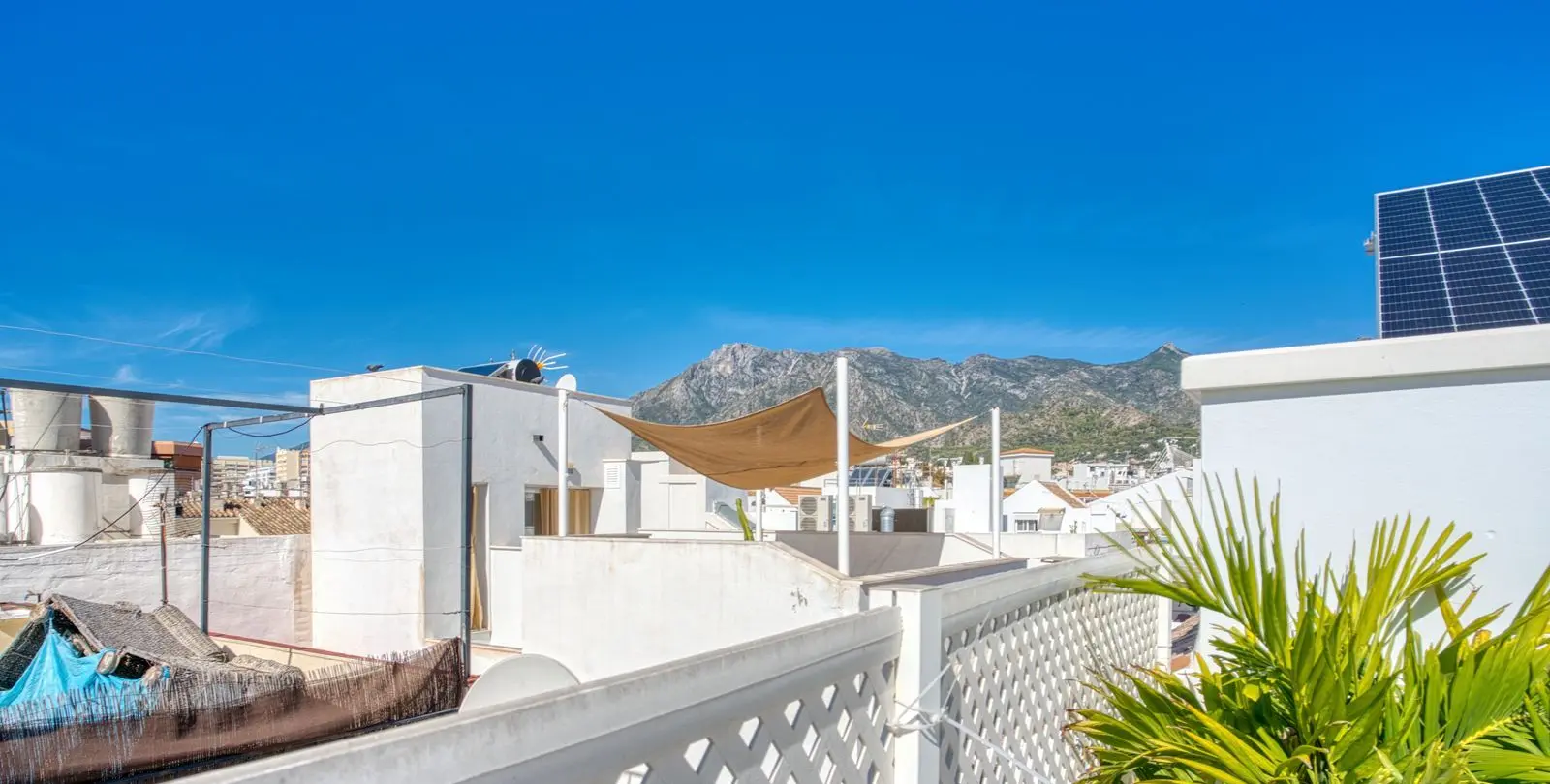 Sale of townhouse in Marbella 11
