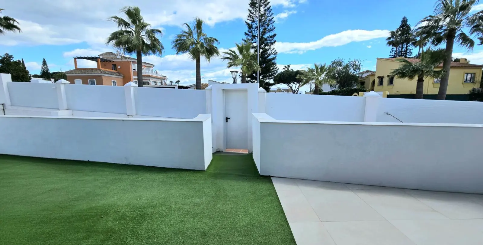 Продажа  отдельно стоящей виллы в Riviera del Sol 15