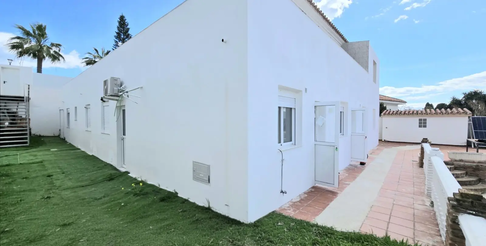 Продажа  отдельно стоящей виллы в Riviera del Sol 30