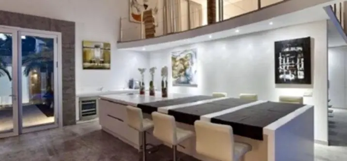 Sale of detached villa in Benahavís 2