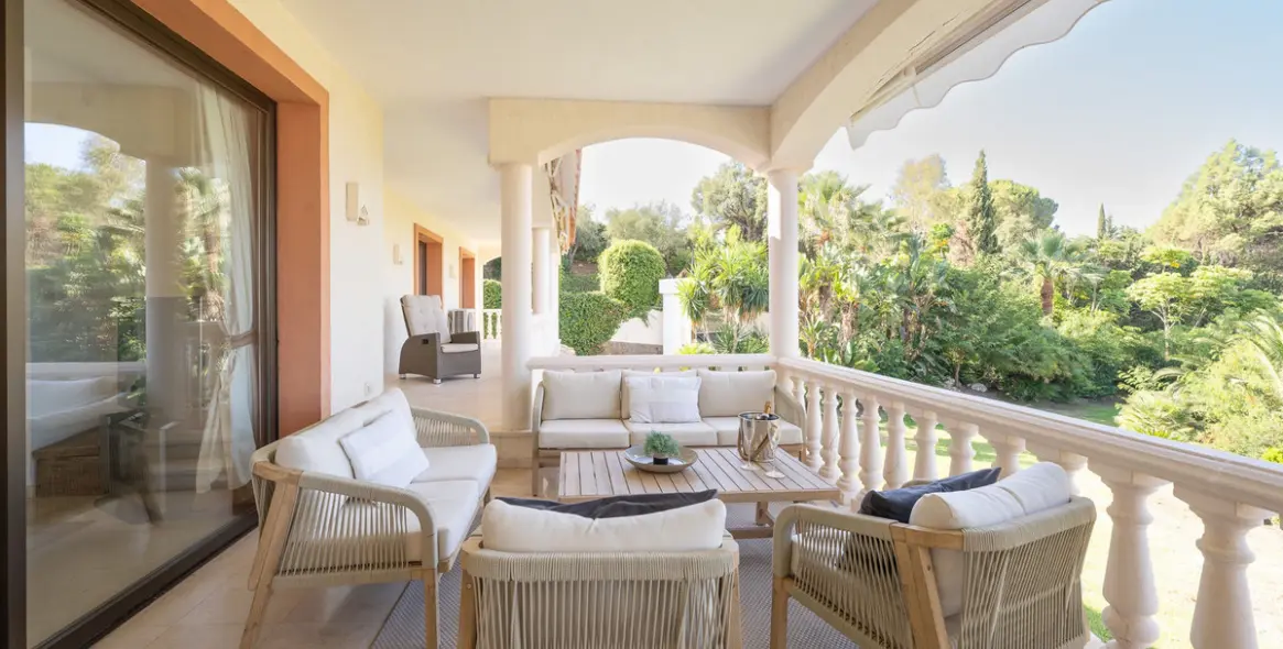 Sale of detached villa in El Rosario 21