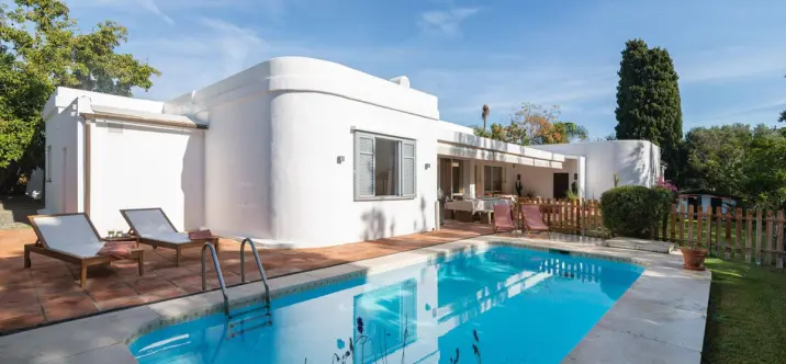 Short-term rent of detached villa in Guadalmina Alta 0