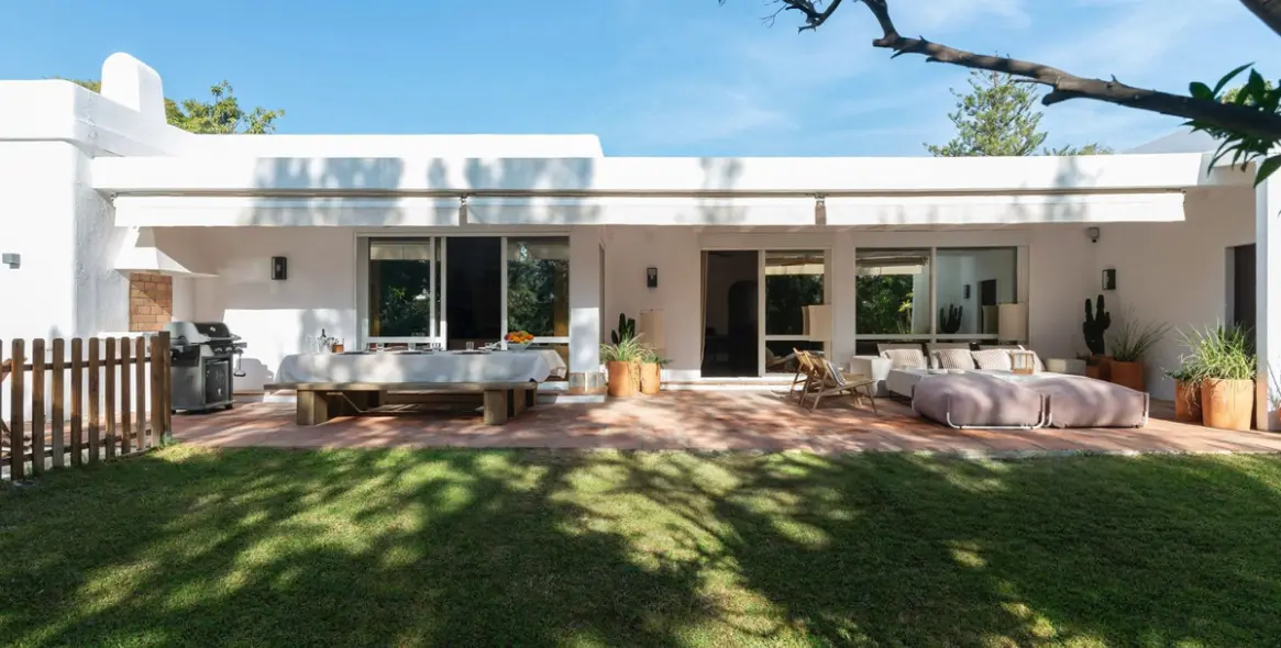 Alquiler a corto plazo de villa independiente en Guadalmina Alta 13