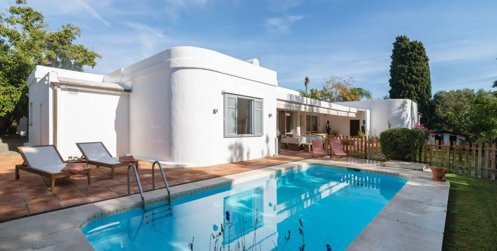 Short-term rent of detached villa in Guadalmina Alta 1
