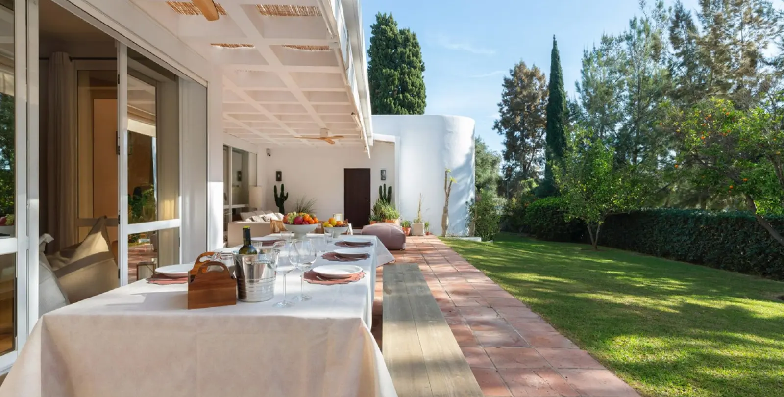 Short-term rent of detached villa in Guadalmina Alta 2