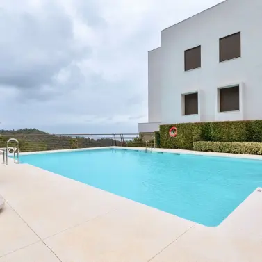 Долгосрочная аренда двухуровневого пентхауса в Cerros del Aguila