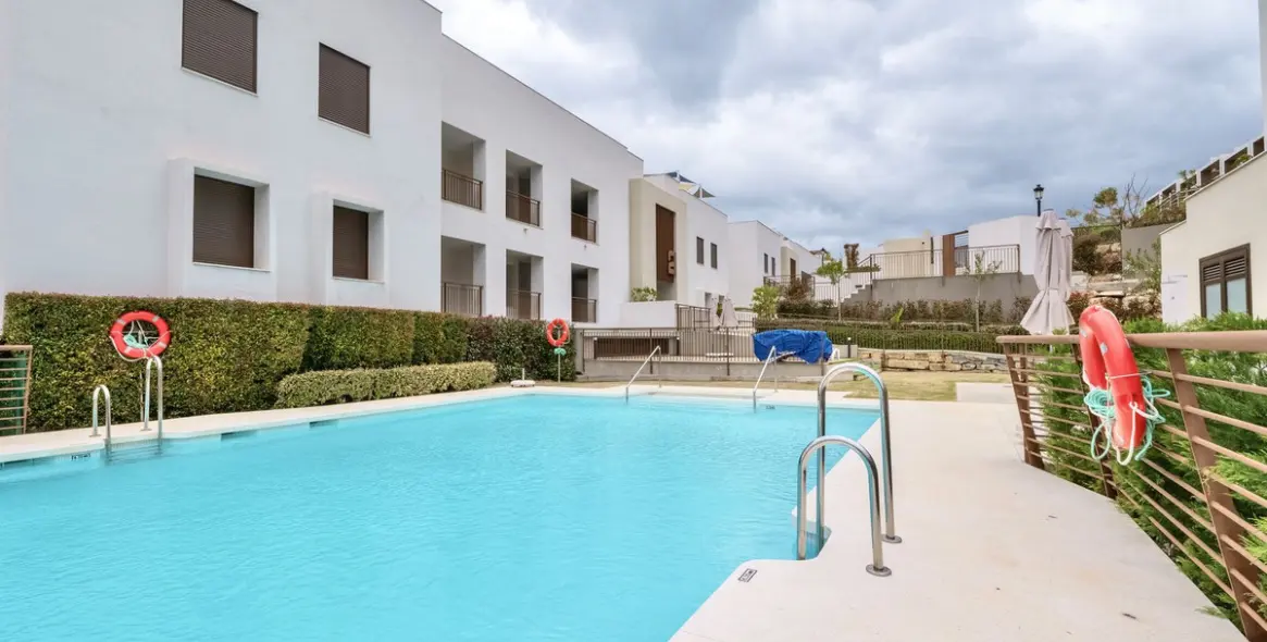 Долгосрочная аренда двухуровневого пентхауса в Cerros del Aguila 7