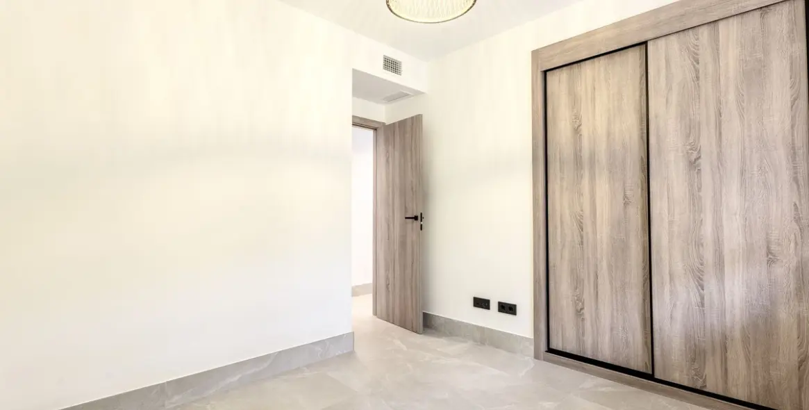 Долгосрочная аренда двухуровневого пентхауса в Cerros del Aguila 15