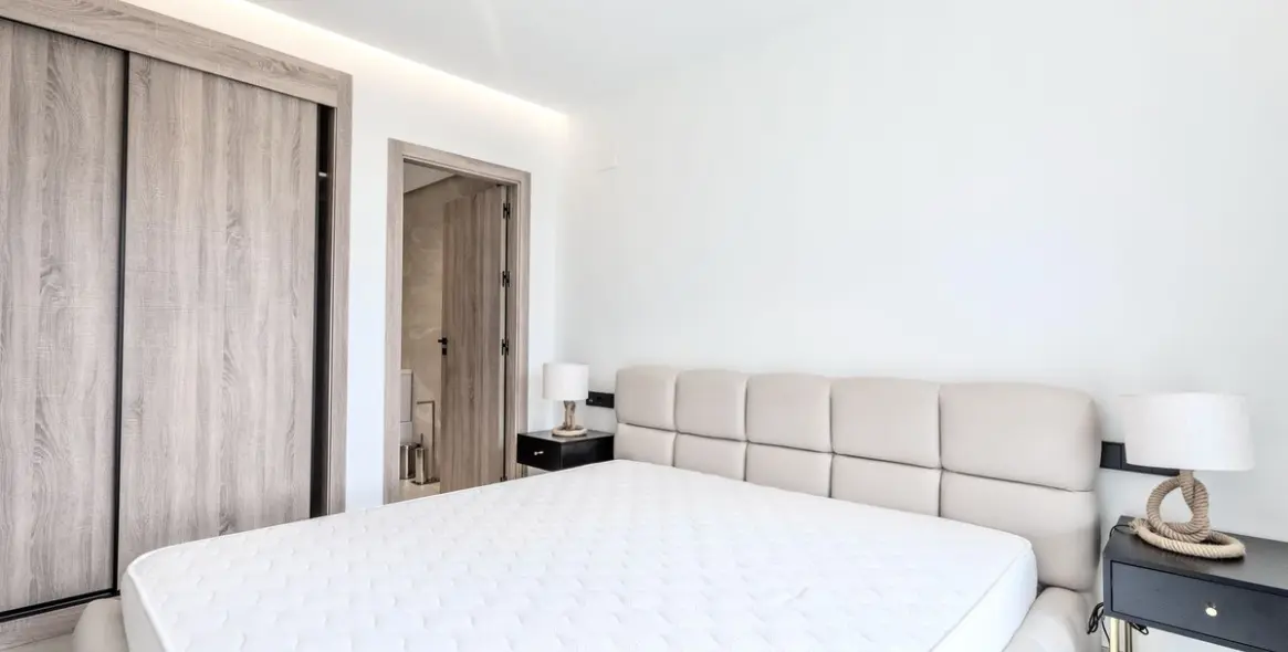 Долгосрочная аренда двухуровневого пентхауса в Cerros del Aguila 18