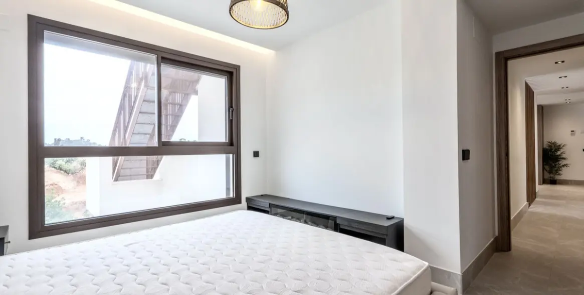 Долгосрочная аренда двухуровневого пентхауса в Cerros del Aguila 19