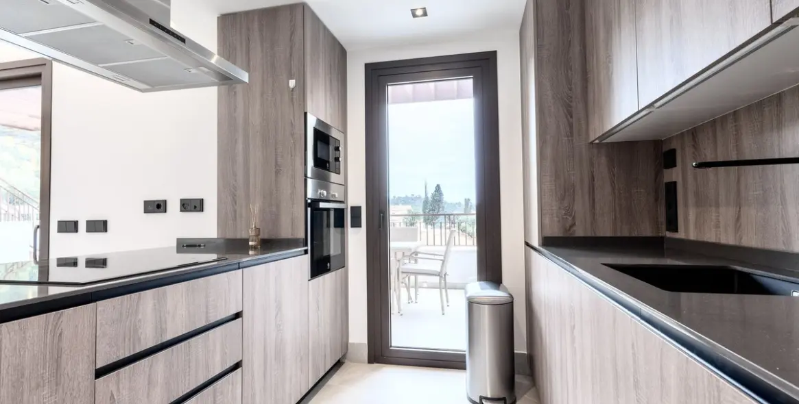 Долгосрочная аренда двухуровневого пентхауса в Cerros del Aguila 23