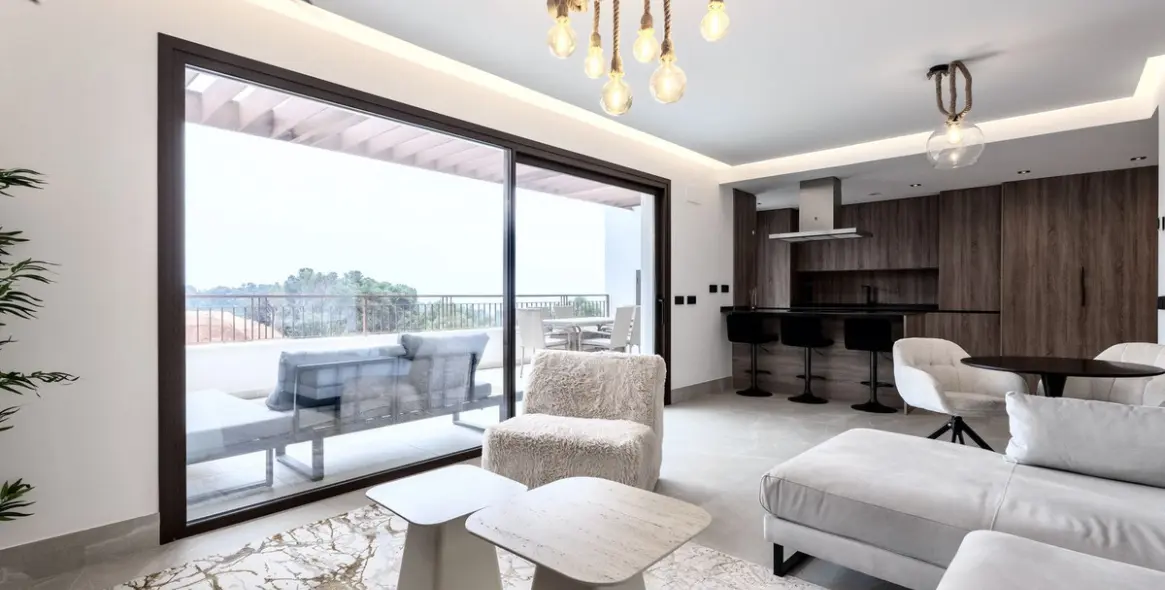 Долгосрочная аренда двухуровневого пентхауса в Cerros del Aguila 25