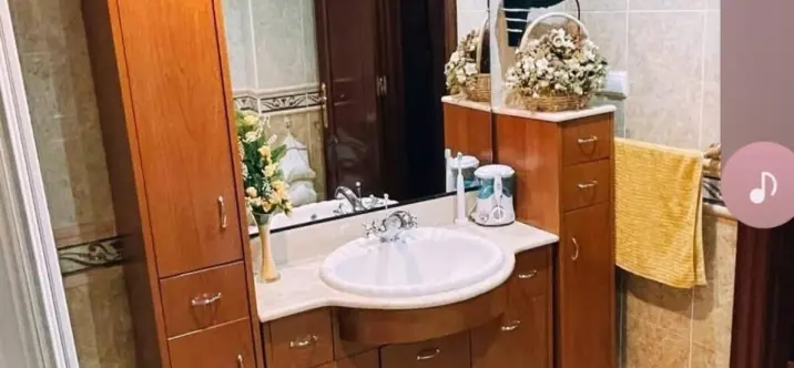 Sale of middle floor apartment in Fuengirola 3