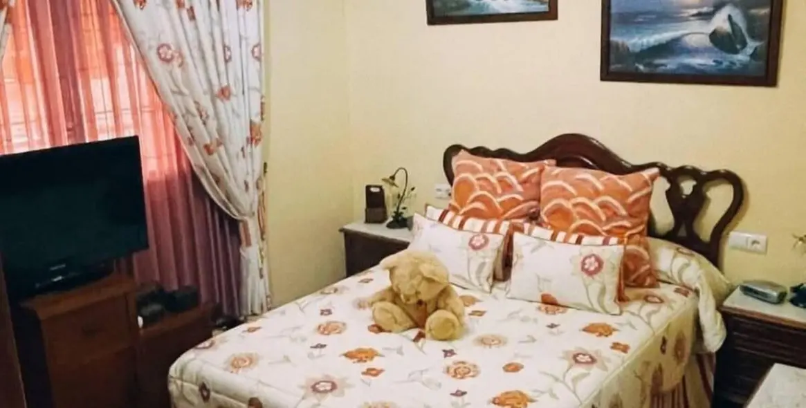 Sale of middle floor apartment in Fuengirola 19