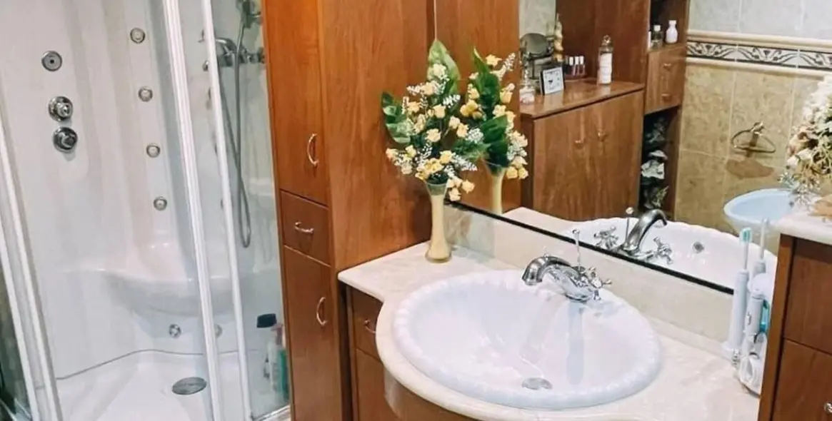Sale of middle floor apartment in Fuengirola 20