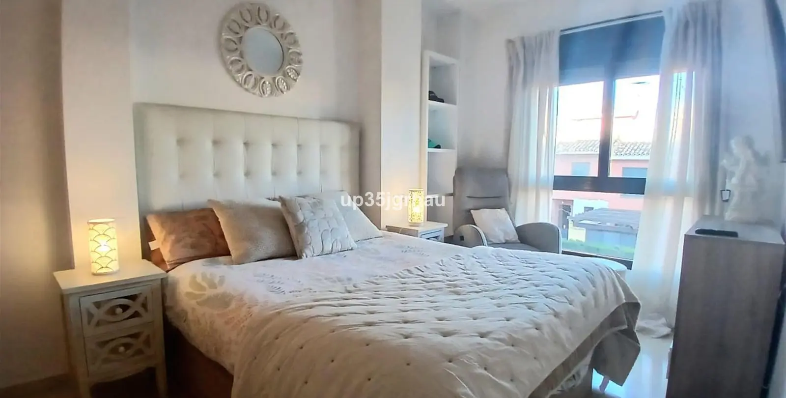Продажа апартаментов на среднем этаже в Estepona 11