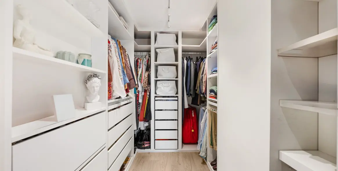 Sale of middle floor apartment in Guadalmina Alta 14