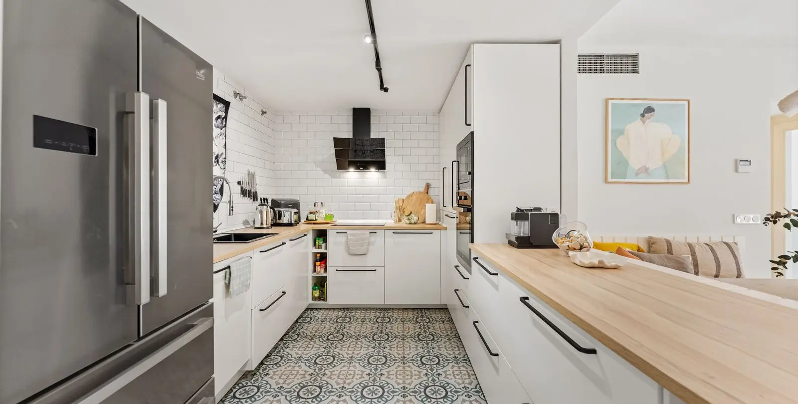 Venta de apartamento en planta media en Guadalmina Alta 6