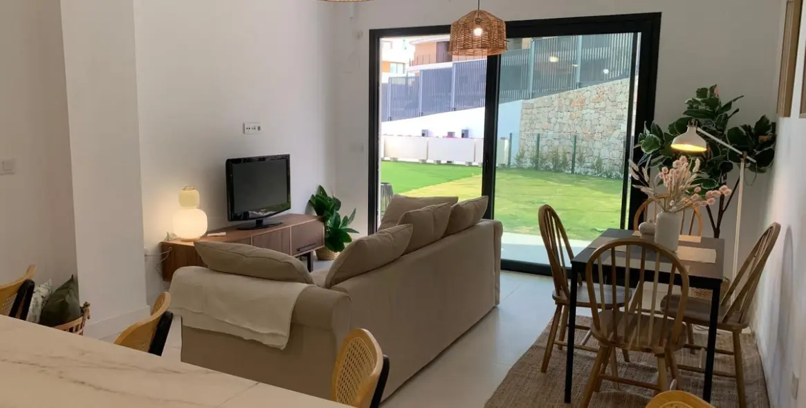 Продажа апартаментов на первом этаже в Fuengirola 3