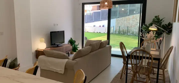 Venta de apartamento en planta baja en Fuengirola 2