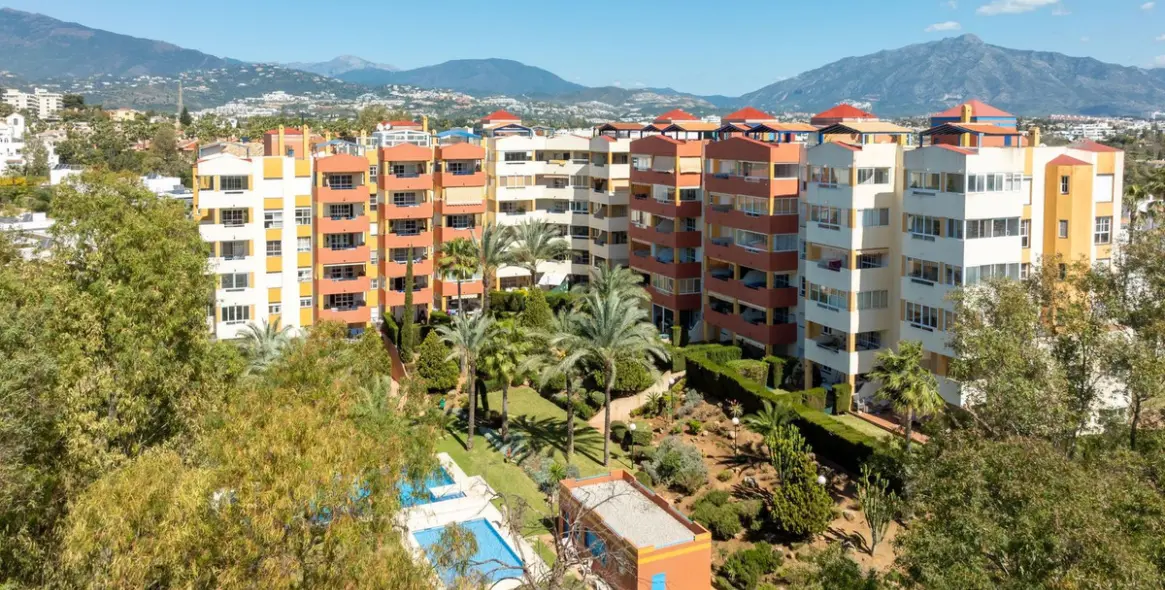 Sale of penthouse in Atalaya 1