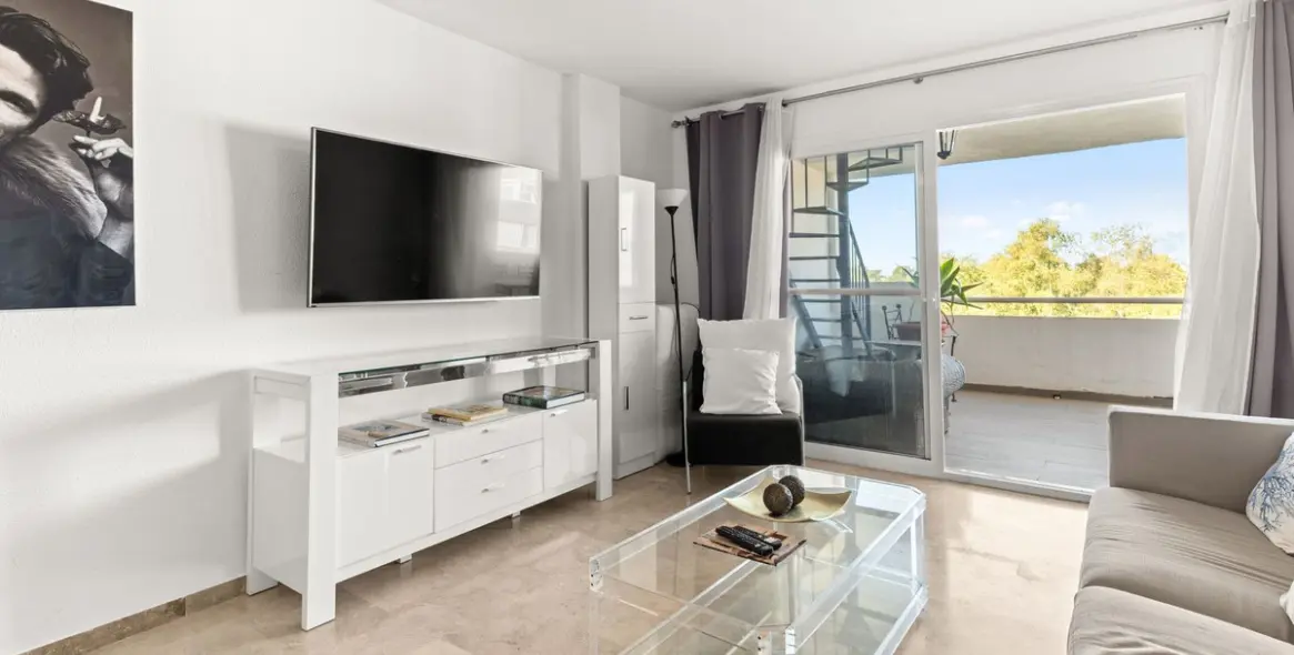 Sale of penthouse in Atalaya 5