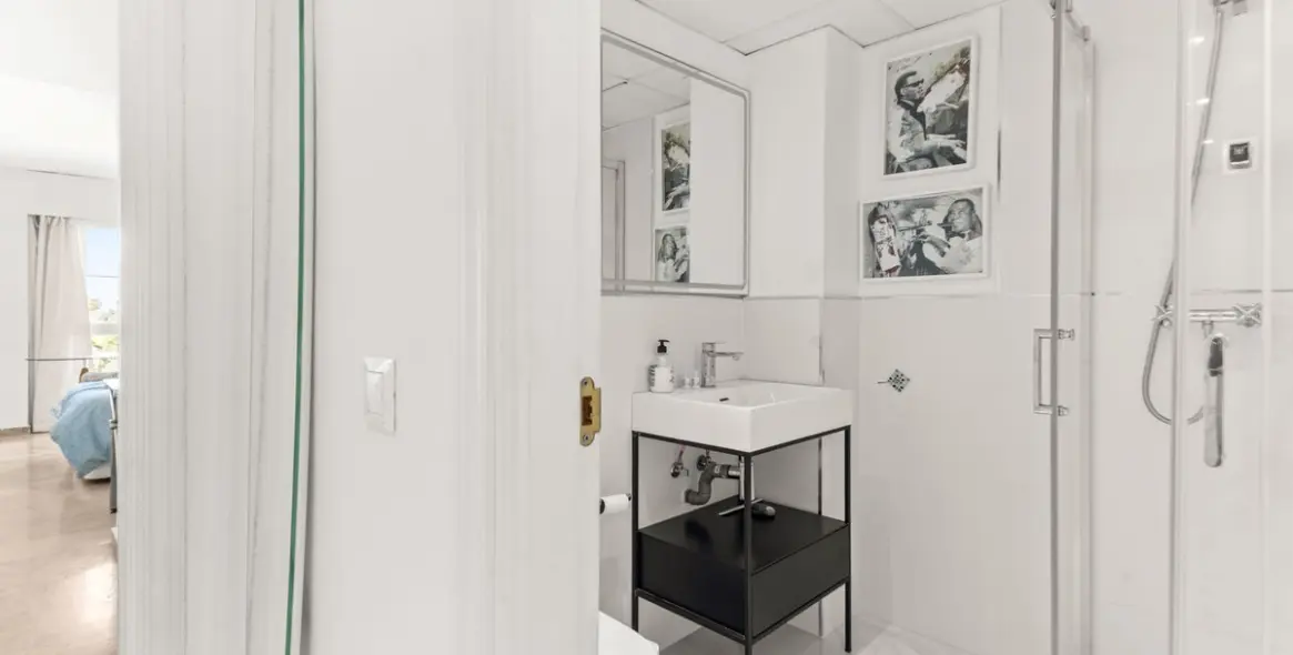 Sale of penthouse in Atalaya 8