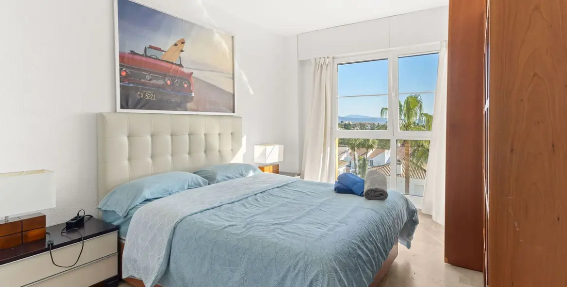 Sale of penthouse in Atalaya 9