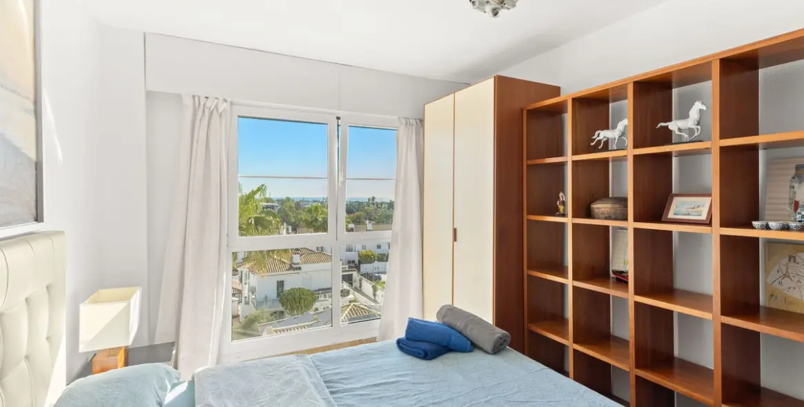 Sale of penthouse in Atalaya 10