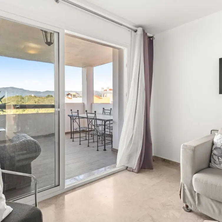 Sale of penthouse in Atalaya