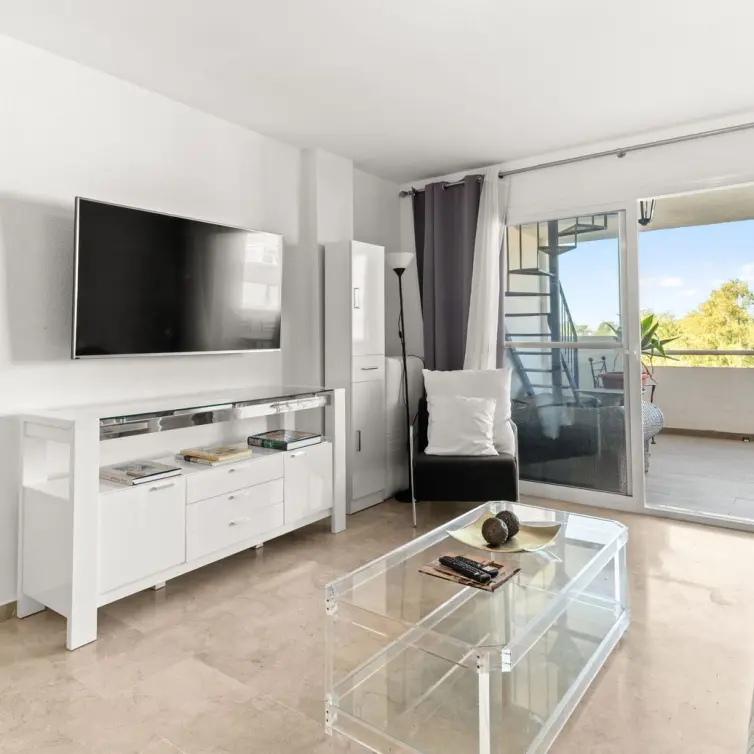 Sale of penthouse in Atalaya