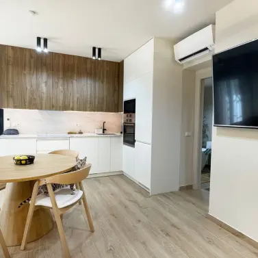 Sale of middle floor apartment in Puerto Banús