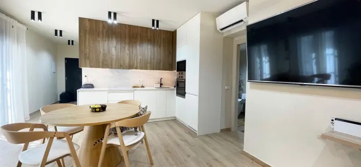 Sale of middle floor apartment in Puerto Banús 1