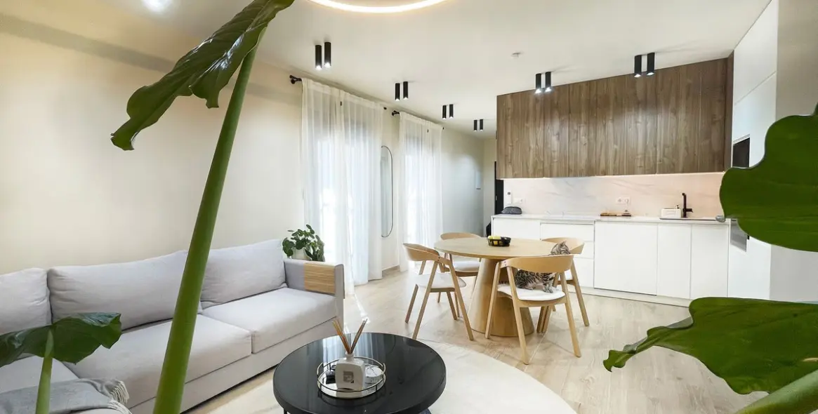 Venta de apartamento en planta media en Puerto Banús 3