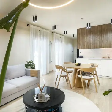 Sale of middle floor apartment in Puerto Banús